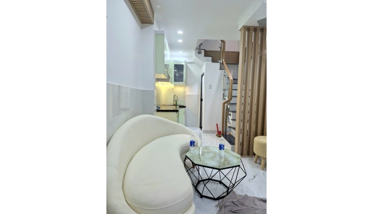 Bán Nhà HXH Lê Văn Duyệt 4 Tầng 2PN Giáp Q1 Chỉ Nhỉnh 3 Tỉ